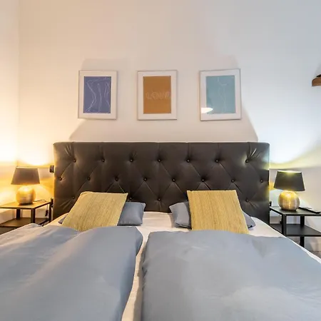 Sunny Central Apartment On Wenceslas Square By Easybnb Prague Exterior photo