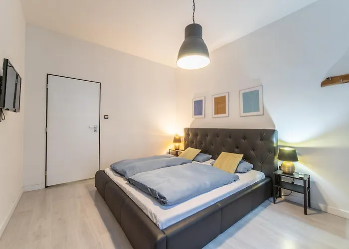 Sunny Central Apartment On Wenceslas Square By Easybnb